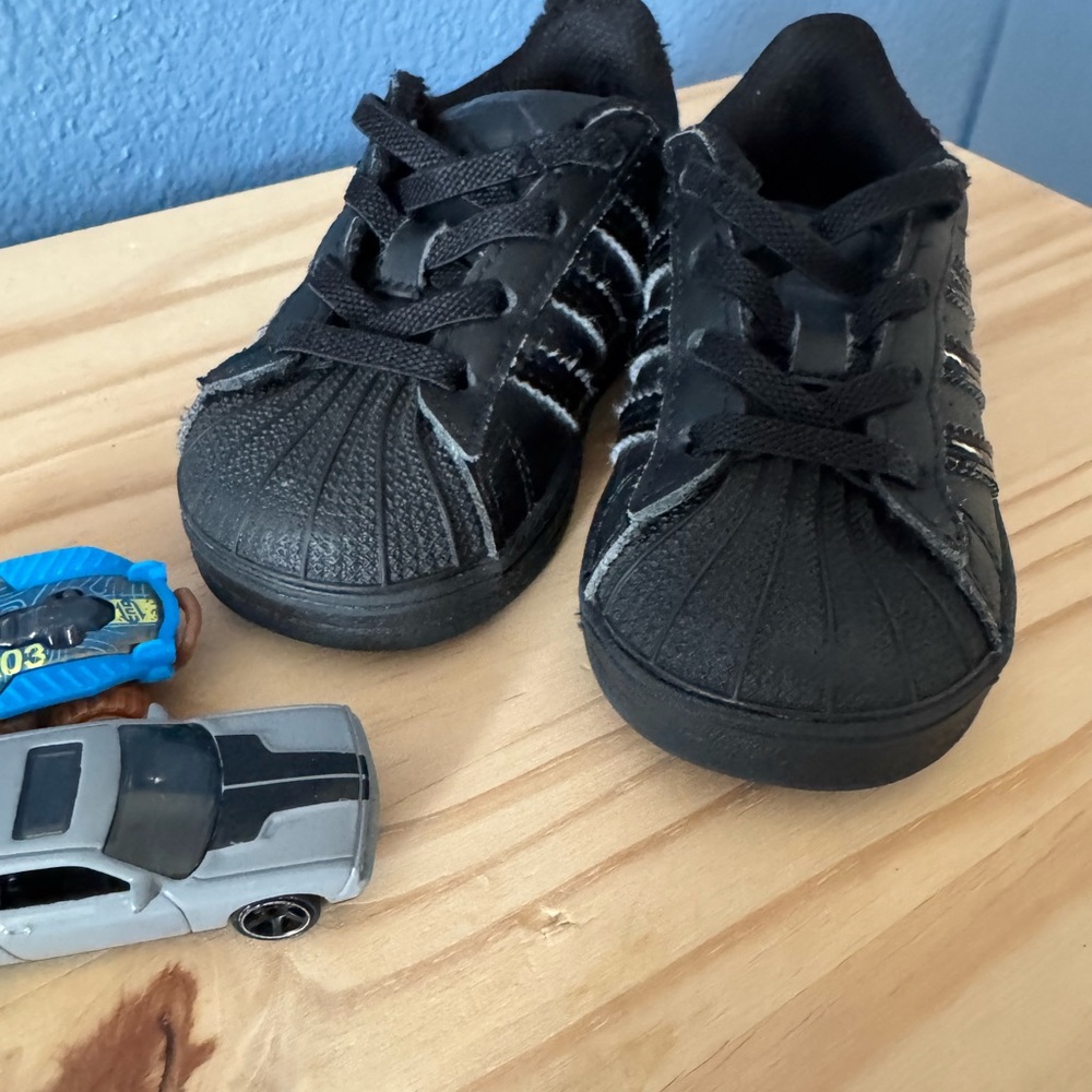 Adidas toddler shoes